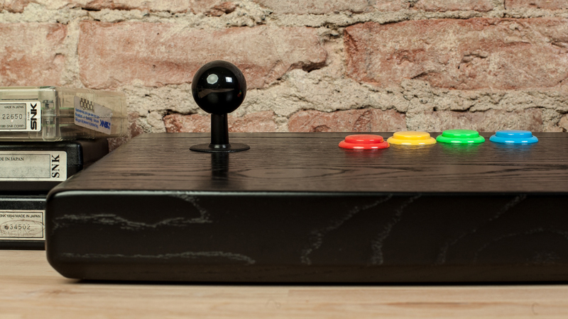Illustration for article titled This Wooden All-in-One Neo Geo Arcade System Is an Absolute Work Of Art
